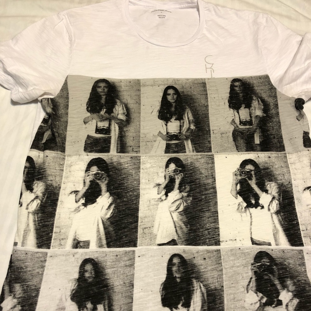 Men’s Calvin Klein Tee Size Medium